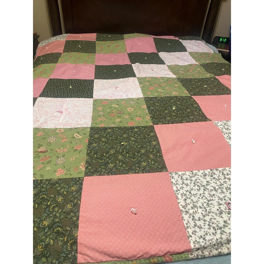 Pink And Green Squares Quilt 60x 79 In
